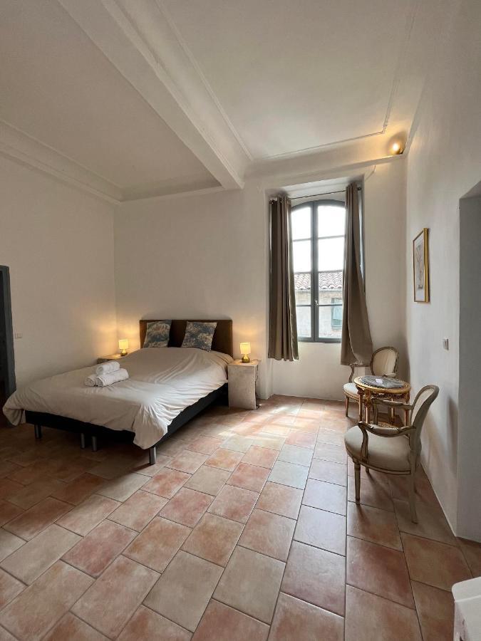 La Tour De Pezene Bed & Breakfast อ็องดูซ ภายนอก รูปภาพ