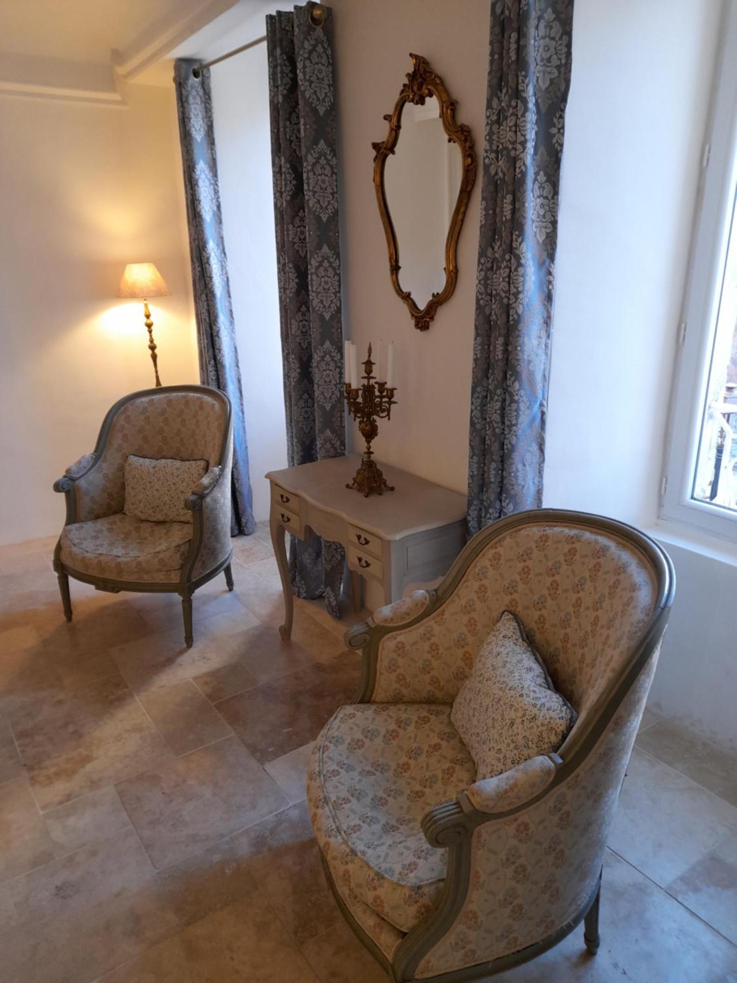 La Tour De Pezene Bed & Breakfast อ็องดูซ ภายนอก รูปภาพ
