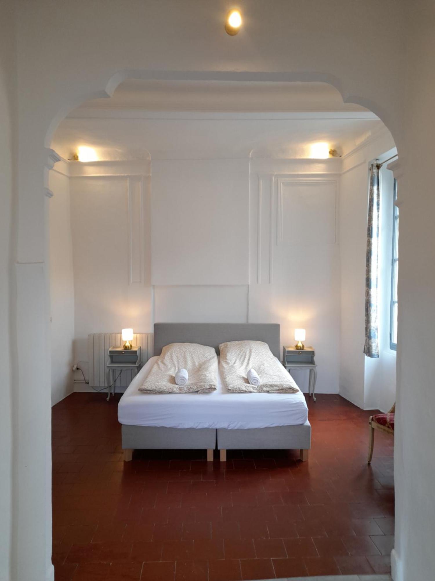 La Tour De Pezene Bed & Breakfast อ็องดูซ ห้อง รูปภาพ